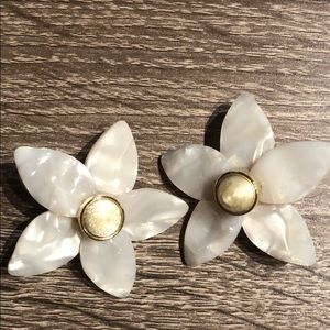 Baublebar flower earrings
